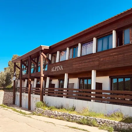 Alpina Inn *